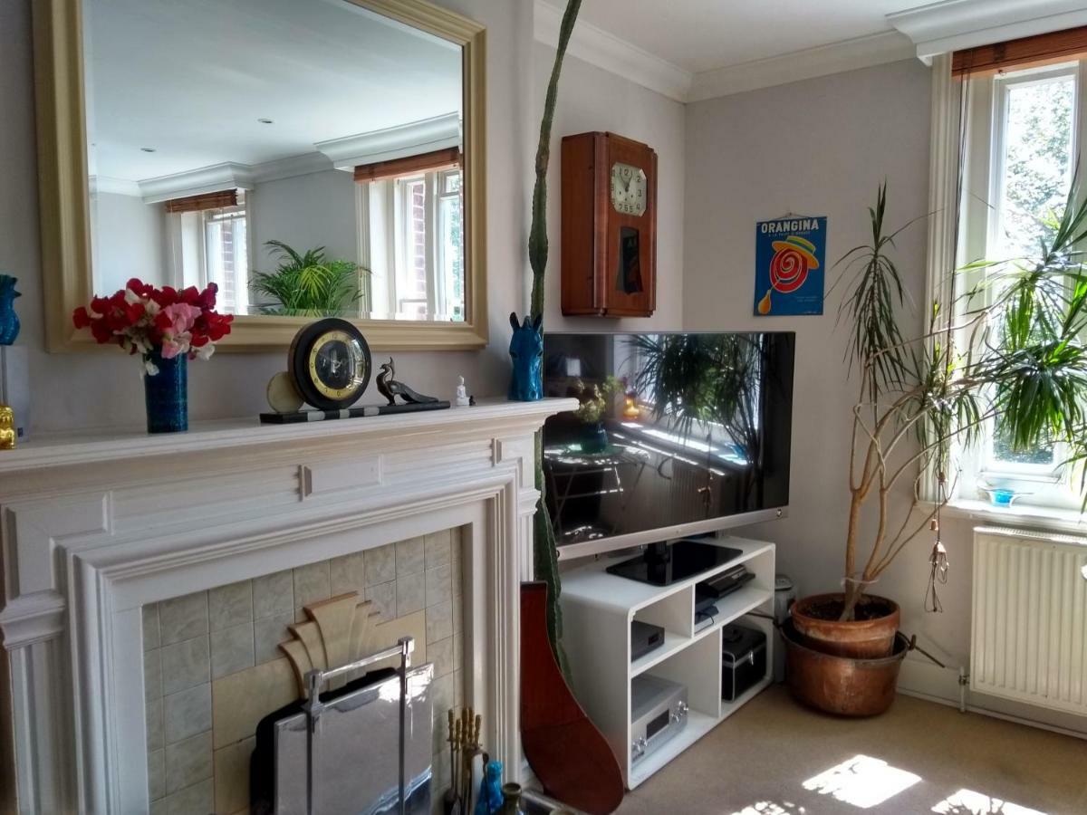 Stunning Retro Apartment In Central Brighton Exterior foto